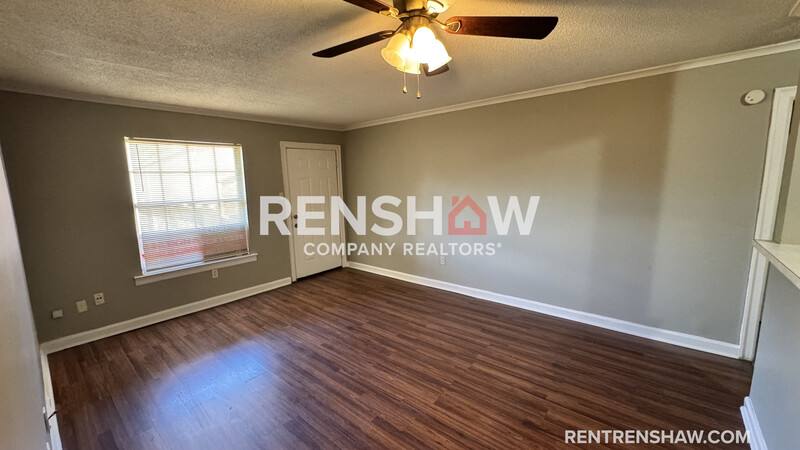 Apartment for rent at 3228 S Mendenhall Rd #2B, Memphis, TN 38115