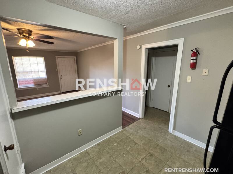 Apartment for rent at 3228 S Mendenhall Rd #2B, Memphis, TN 38115