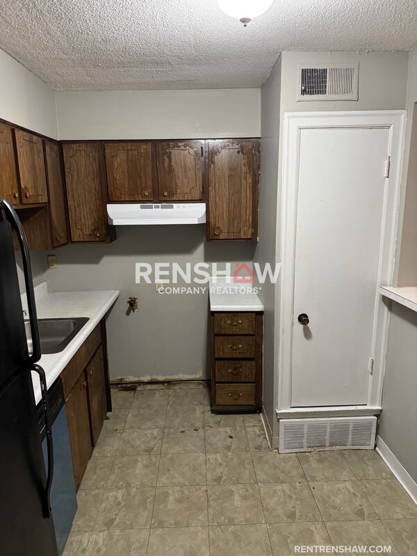 Apartment for rent at 3228 S Mendenhall Rd #2B, Memphis, TN 38115
