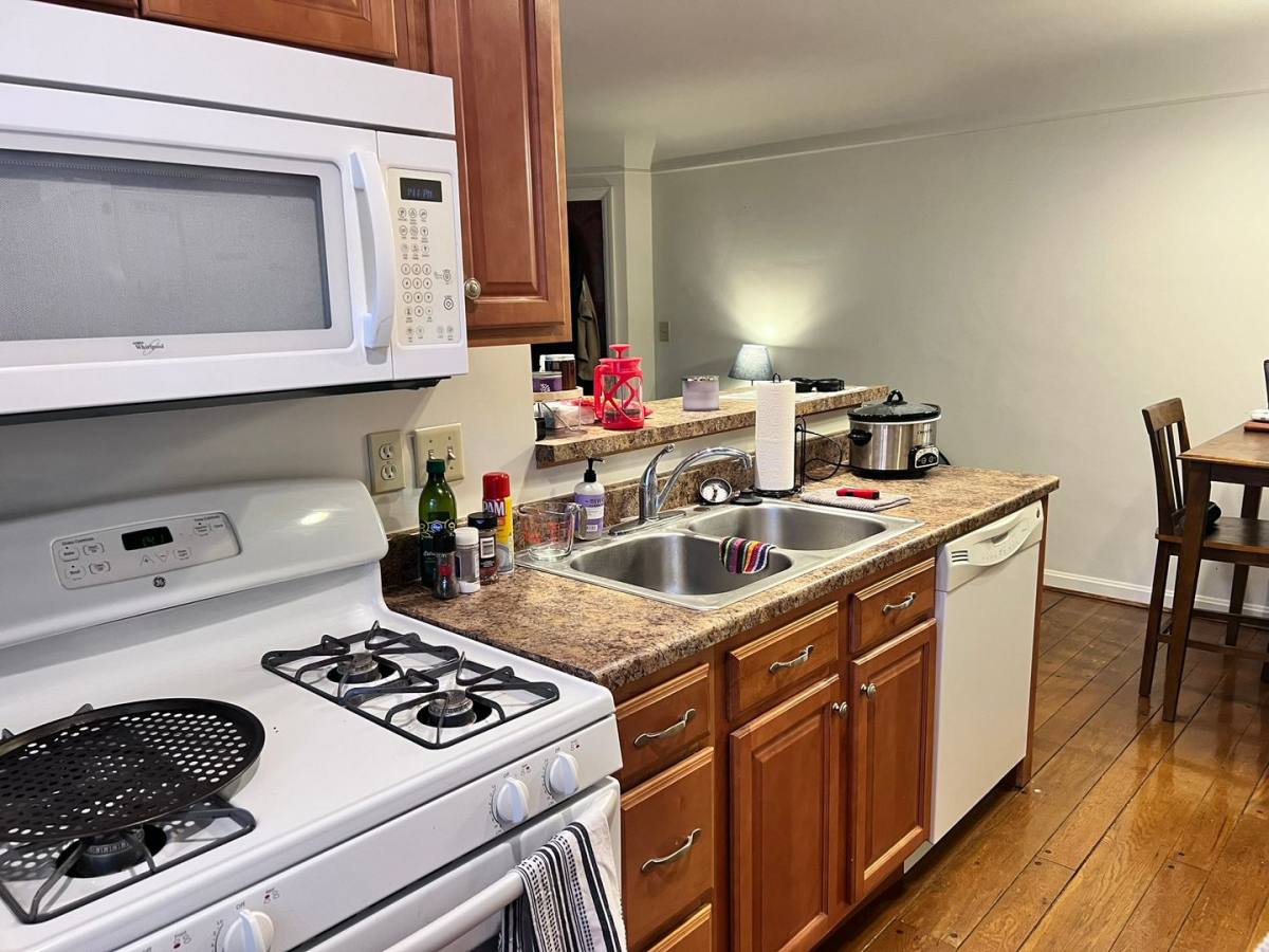 Apartment for rent at 2564 Erie Ave, Cincinnati, OH 45208