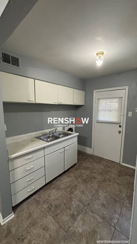 House for rent at 3228 Lyndale Ave, Memphis, TN 38112
