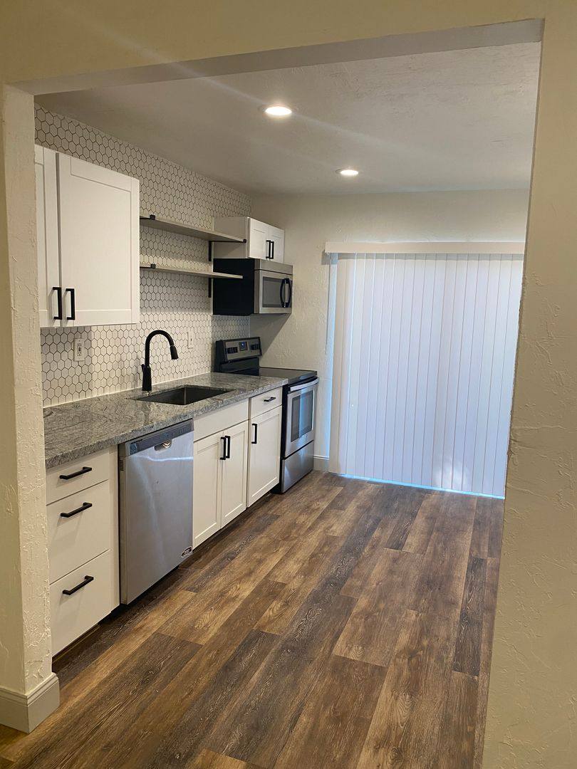 Apartment for rent at 3160 E Riverside Dr, Fort Myers, FL 33916