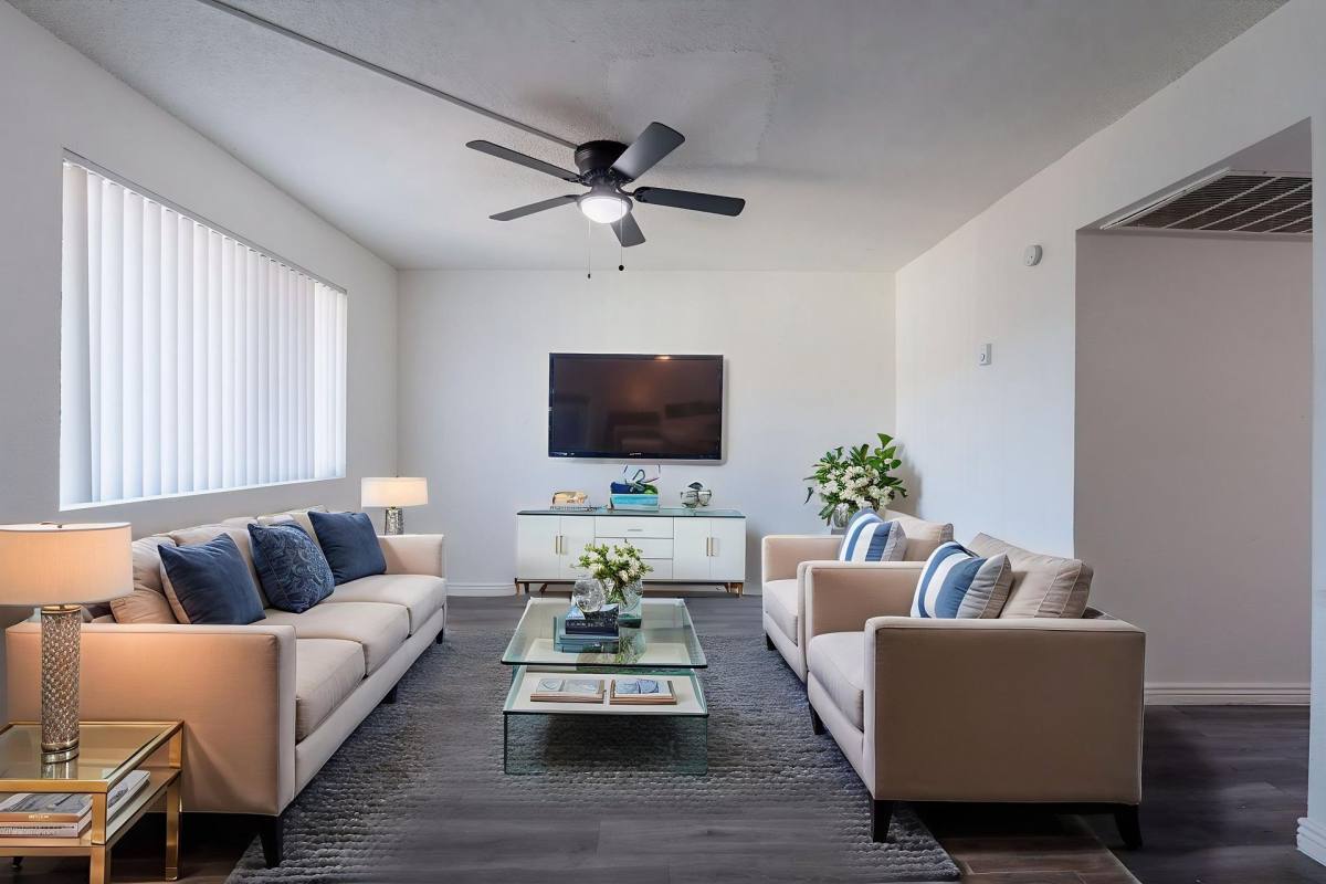 Apartment for rent at 3222 W Indian School Rd, Phoenix, AZ 85017