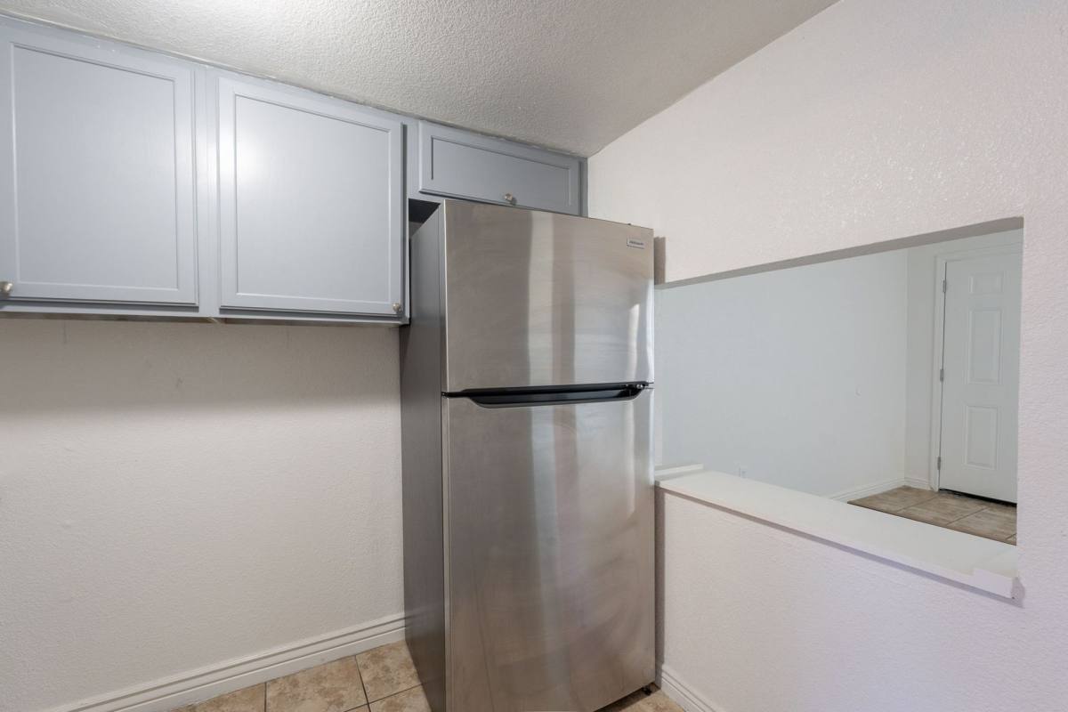 Apartment for rent at 3222 W Indian School Rd, Phoenix, AZ 85017