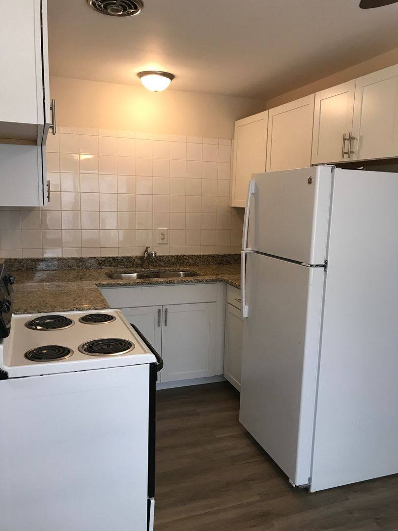 Apartment for rent at 725 E Wayzata Blvd, Wayzata, MN 55391