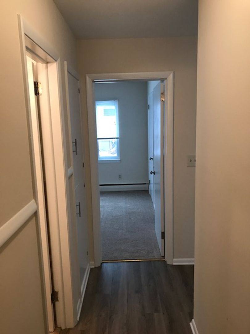 Apartment for rent at 725 E Wayzata Blvd, Wayzata, MN 55391
