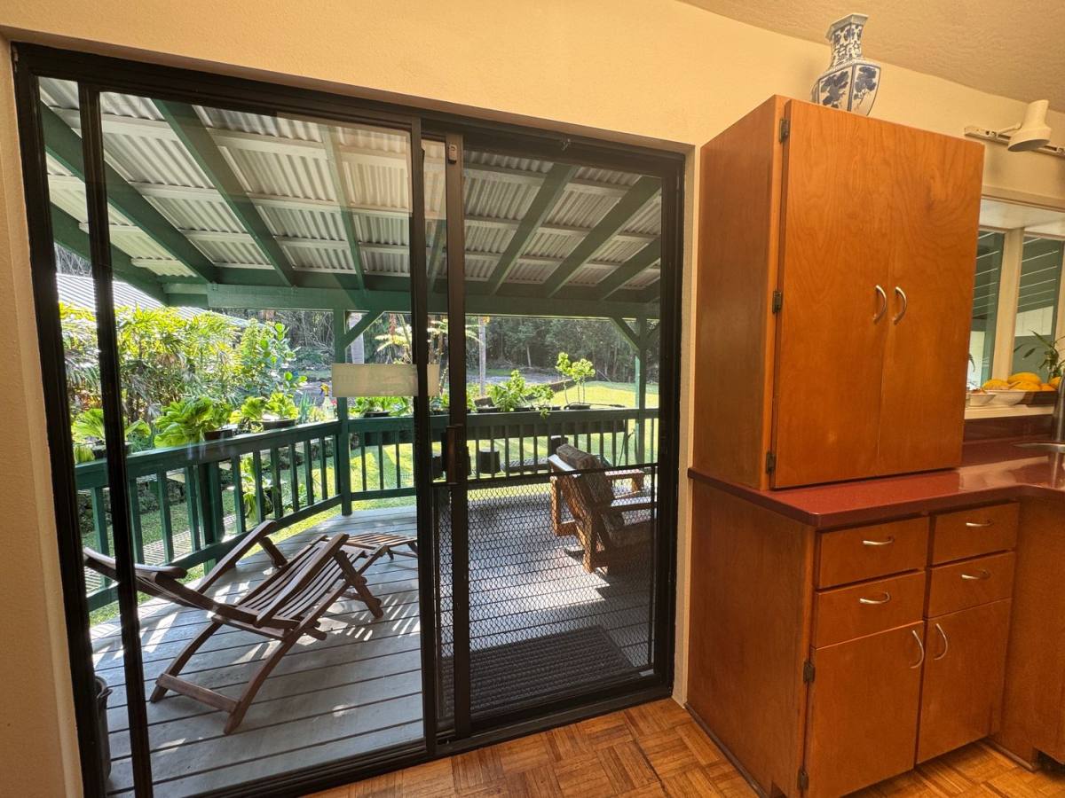 House for rent at 230 Kapualani St, Hilo, HI 96720
