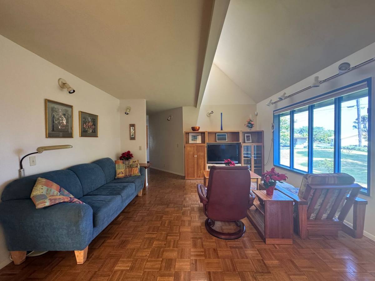 House for rent at 230 Kapualani St, Hilo, HI 96720