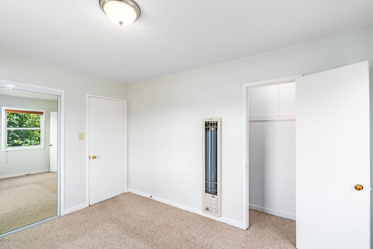 Apartment for rent at 1214 Chestnut St, Alameda, CA 94501