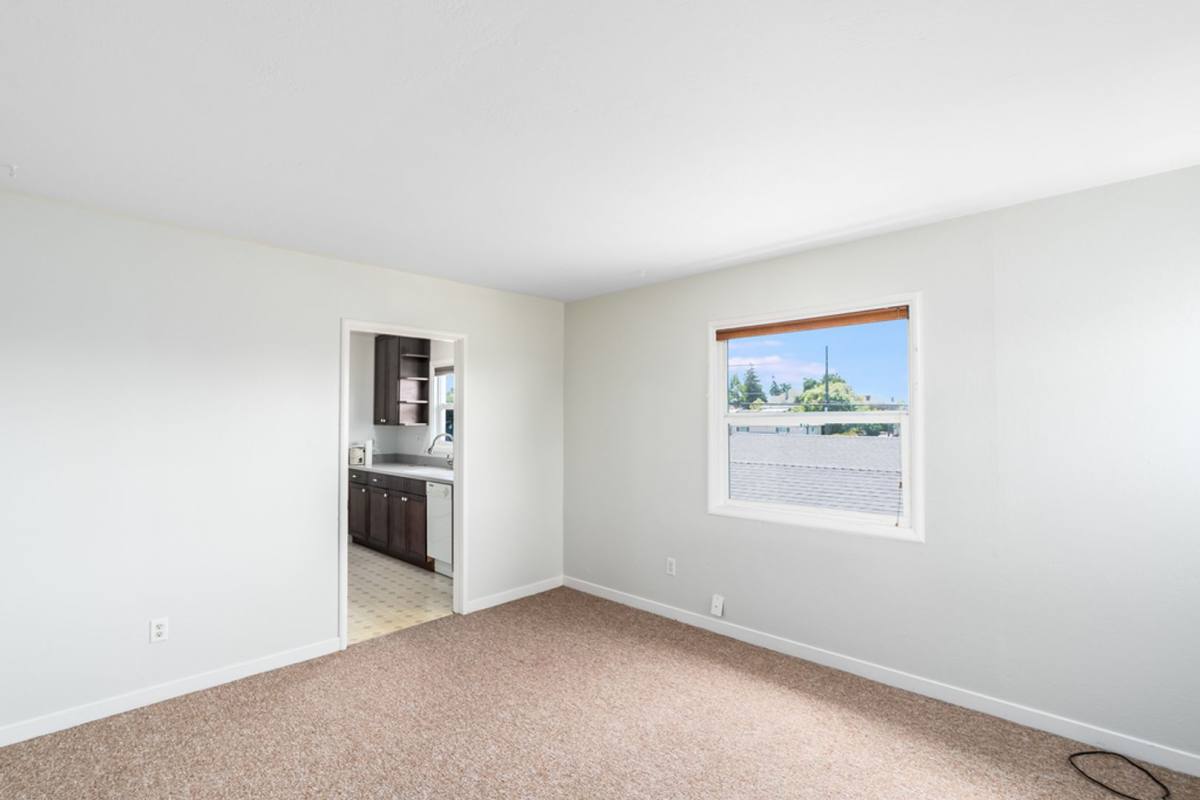 Apartment for rent at 1214 Chestnut St, Alameda, CA 94501