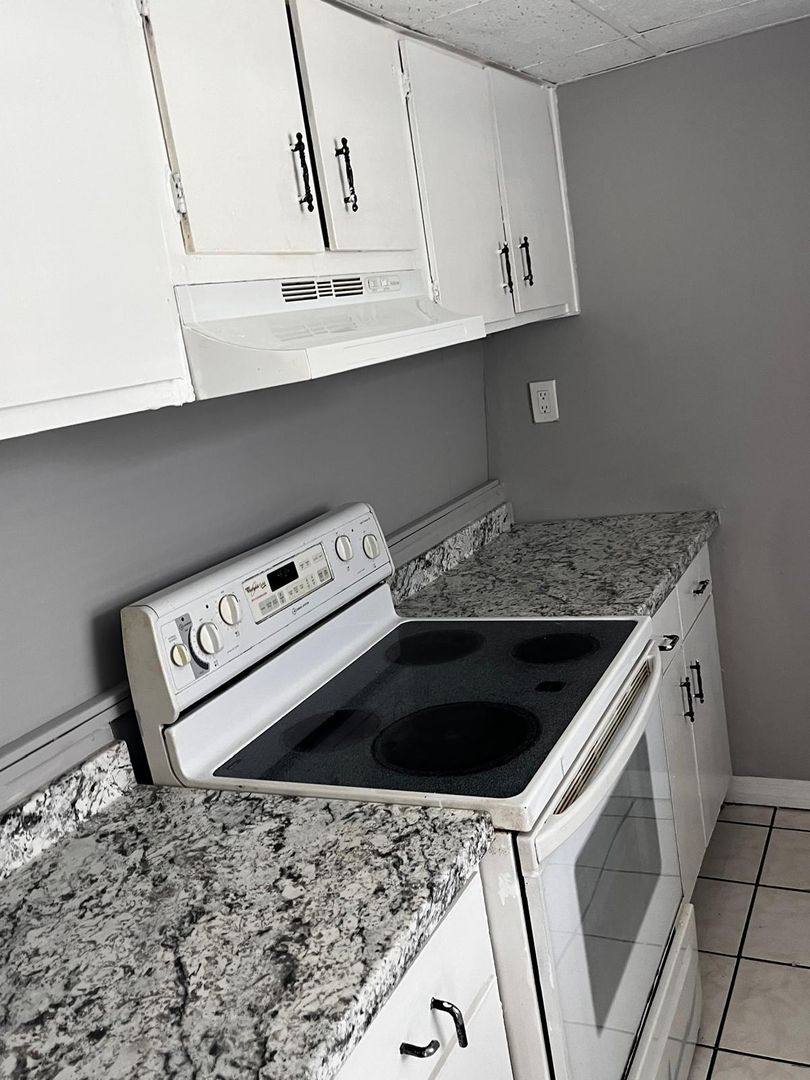 Apartment for rent at 11603 N 22nd St, Tampa, FL 33612