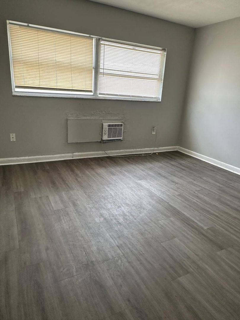 Apartment for rent at 11603 N 22nd St, Tampa, FL 33612