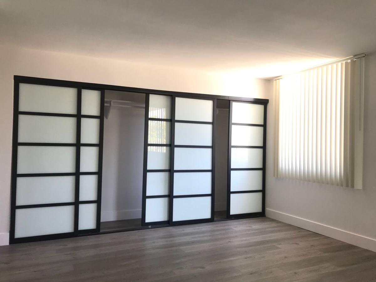 Apartment for rent at 468 S Roxbury Dr, Beverly Hills, CA 90212