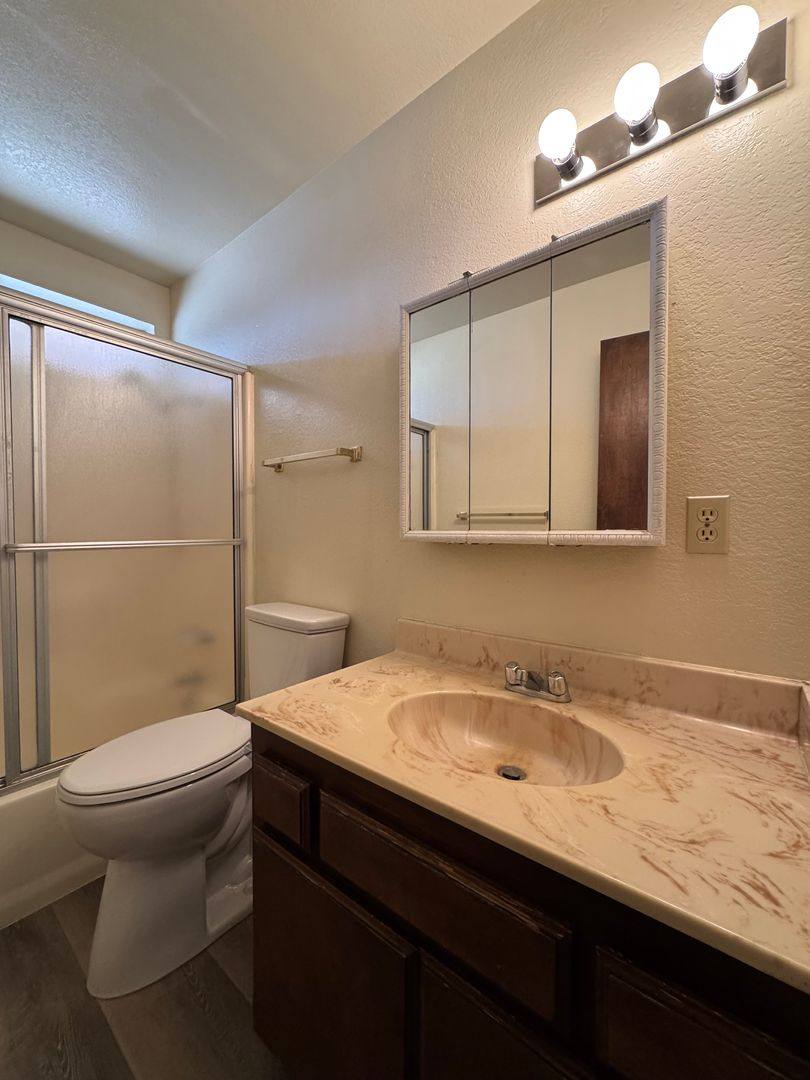 House for rent at 13860 Navarro Dr, Victorville, CA 92392