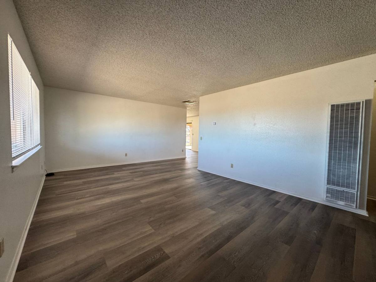House for rent at 13860 Navarro Dr, Victorville, CA 92392