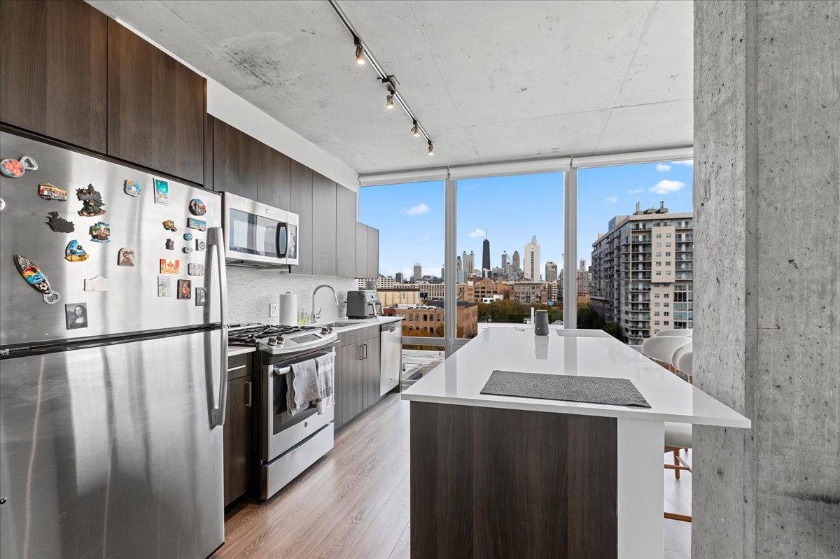 Apartment for rent at 728 N Morgan St #709, Chicago, IL 60642