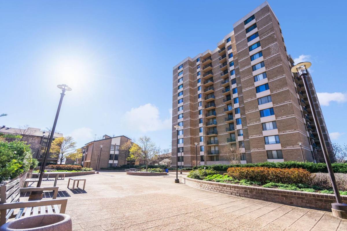 Condo for rent at 102 Monroe St #201, Rockville, MD 20850