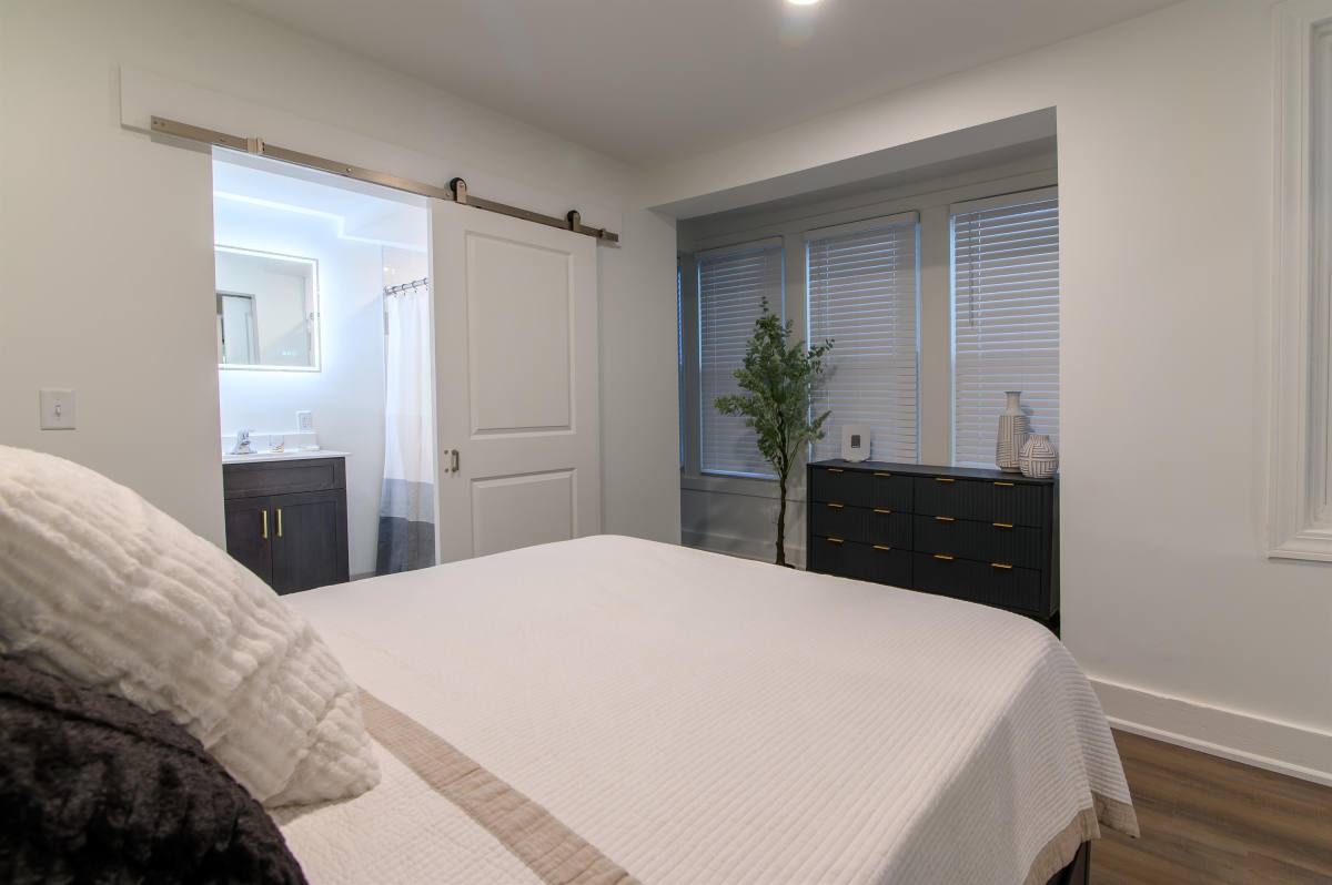 Apartment for rent at Capitol Area, 205 State St #2, Harrisburg, PA 17101