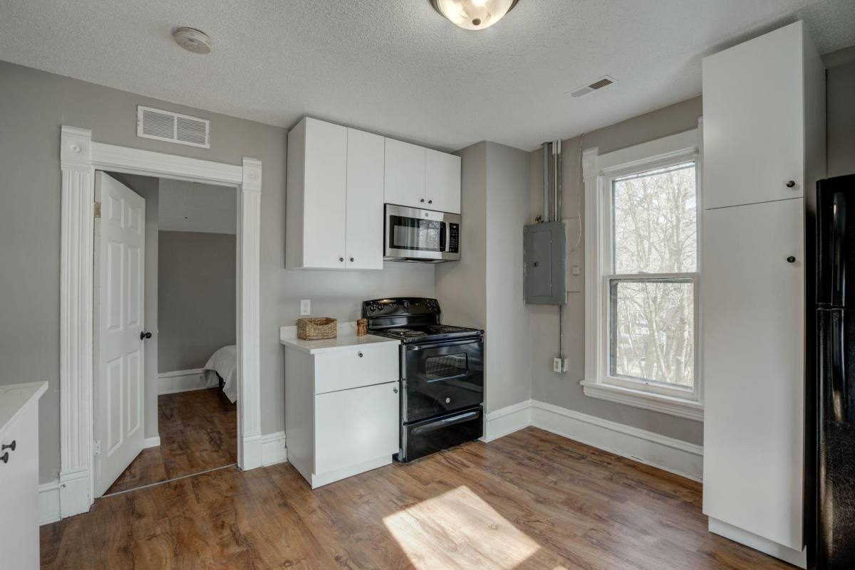House for rent at 1505 NE Main St #2, Minneapolis, MN 55413