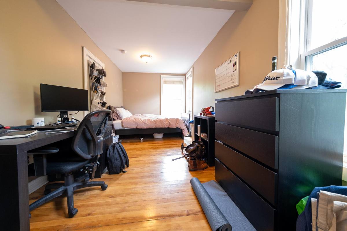 House for rent at 3200 Aldrich Ave S #2, Minneapolis, MN 55408