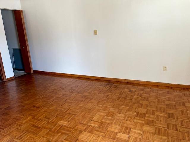 Apartment for rent at 372 Washington Ave, Bridgeville, PA 15017