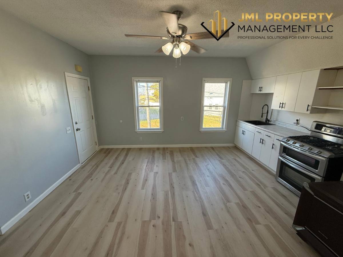 Apartment for rent at 86 Kilburn St, Fall River, MA 02724