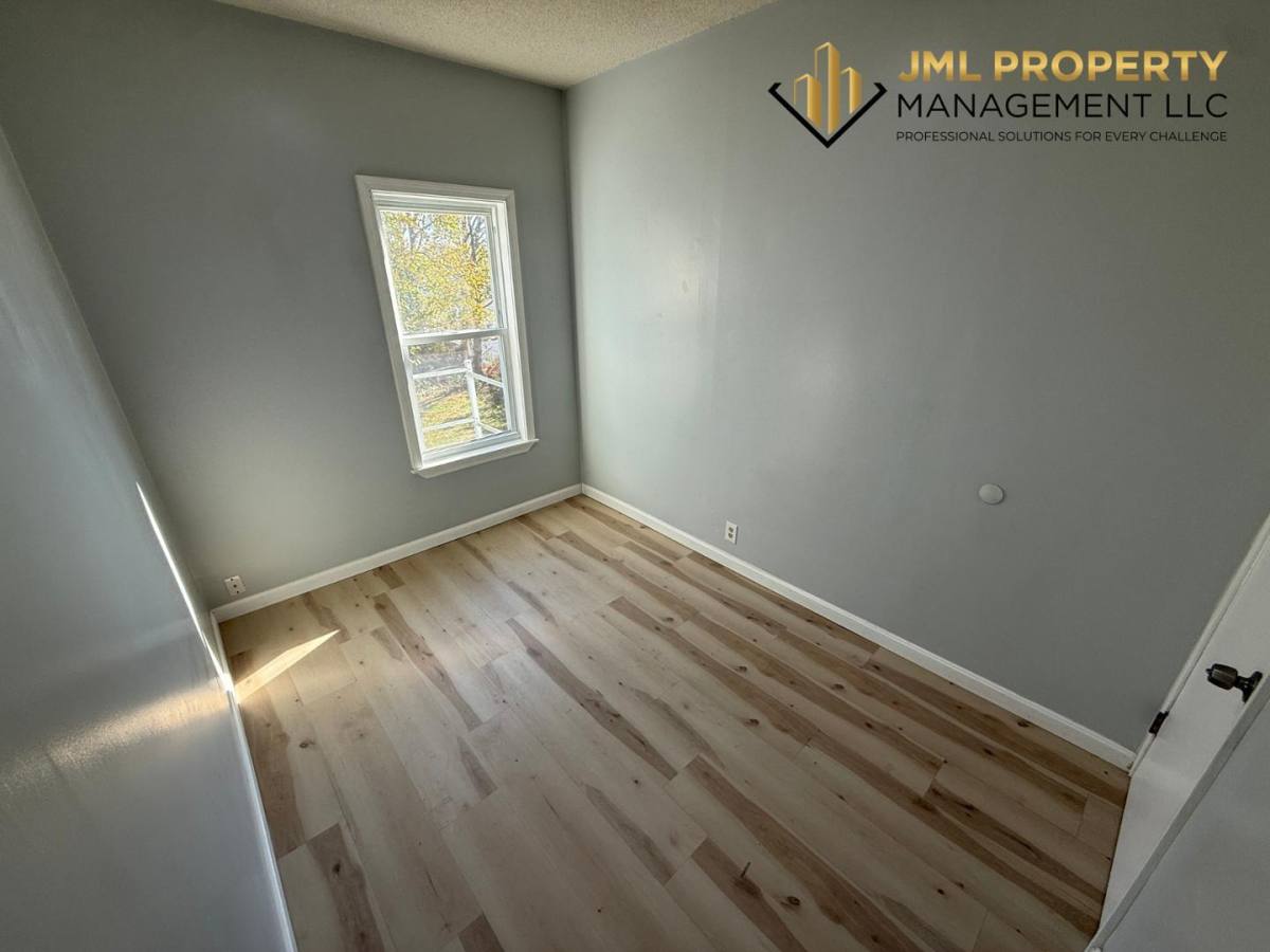 Apartment for rent at 86 Kilburn St, Fall River, MA 02724