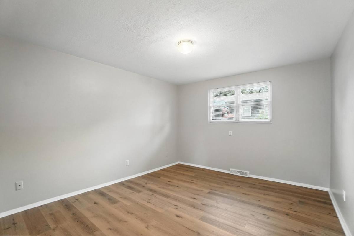 Apartment for rent at 247-253 South Liberty Street, 253 S Liberty St #2, Delaware, OH 43015