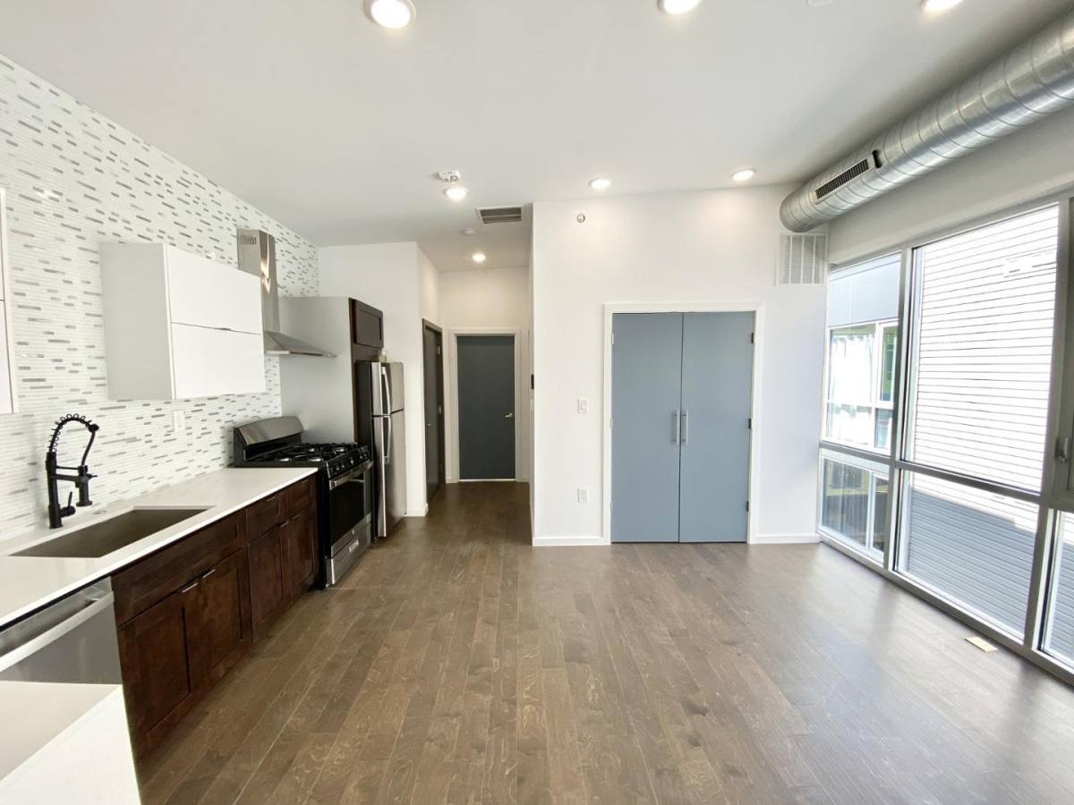 Apartment for rent at 1233 N Franklin St, Philadelphia, PA 19122