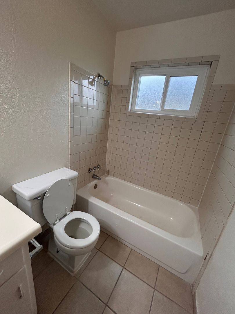 Apartment for rent at 2004-2108 N Ave, Corcoran, CA 93212