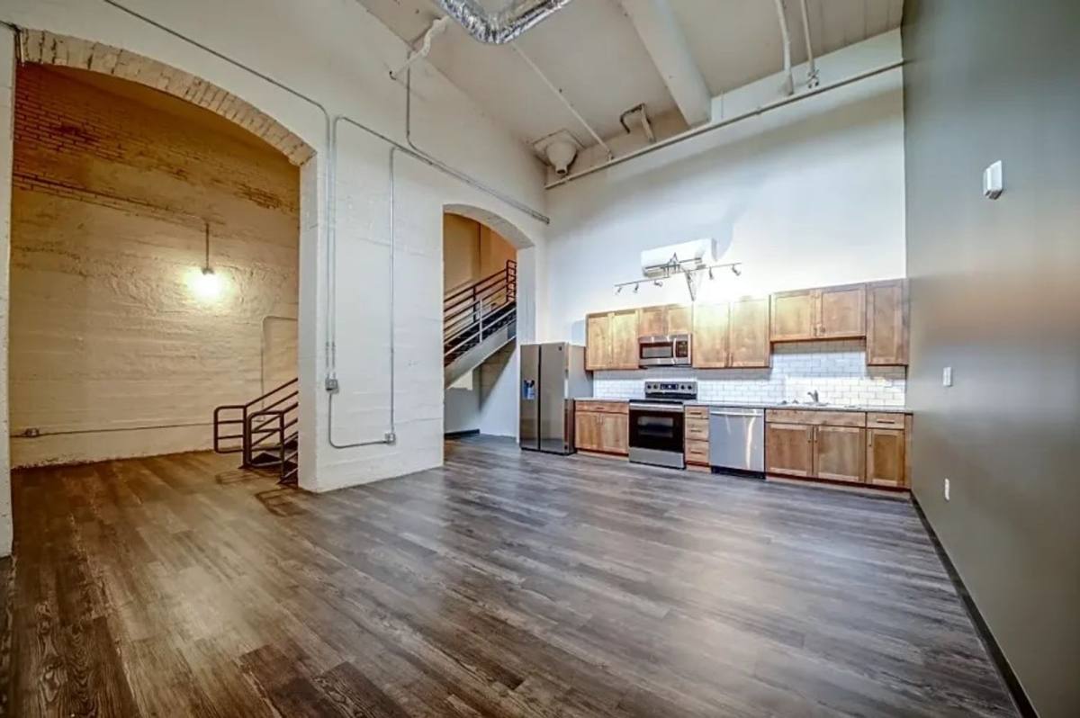 Apartment for rent at 7417 Vermont Ave, Saint Louis, MO 63111