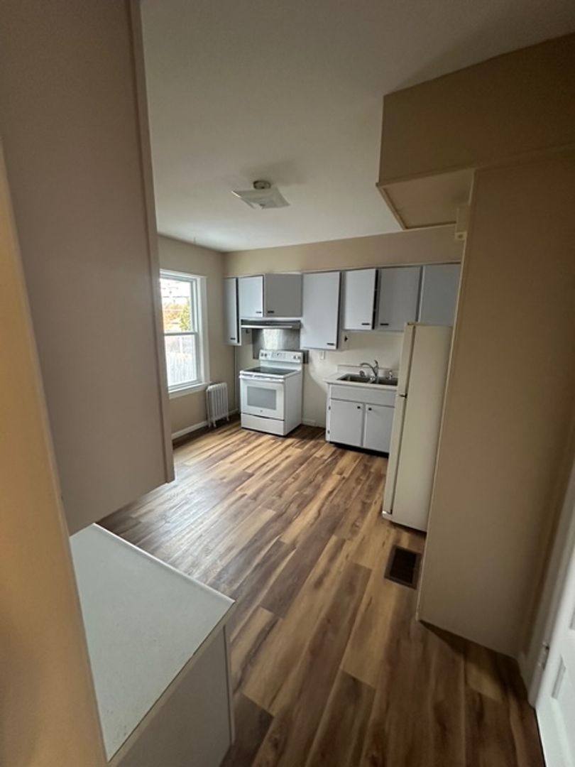 Apartment for rent at 293 Dartmouth St, Rochester, NY 14607