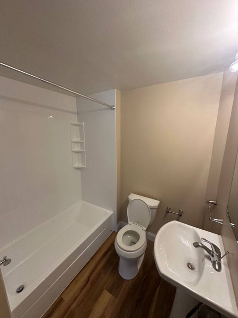 Apartment for rent at 293 Dartmouth St, Rochester, NY 14607