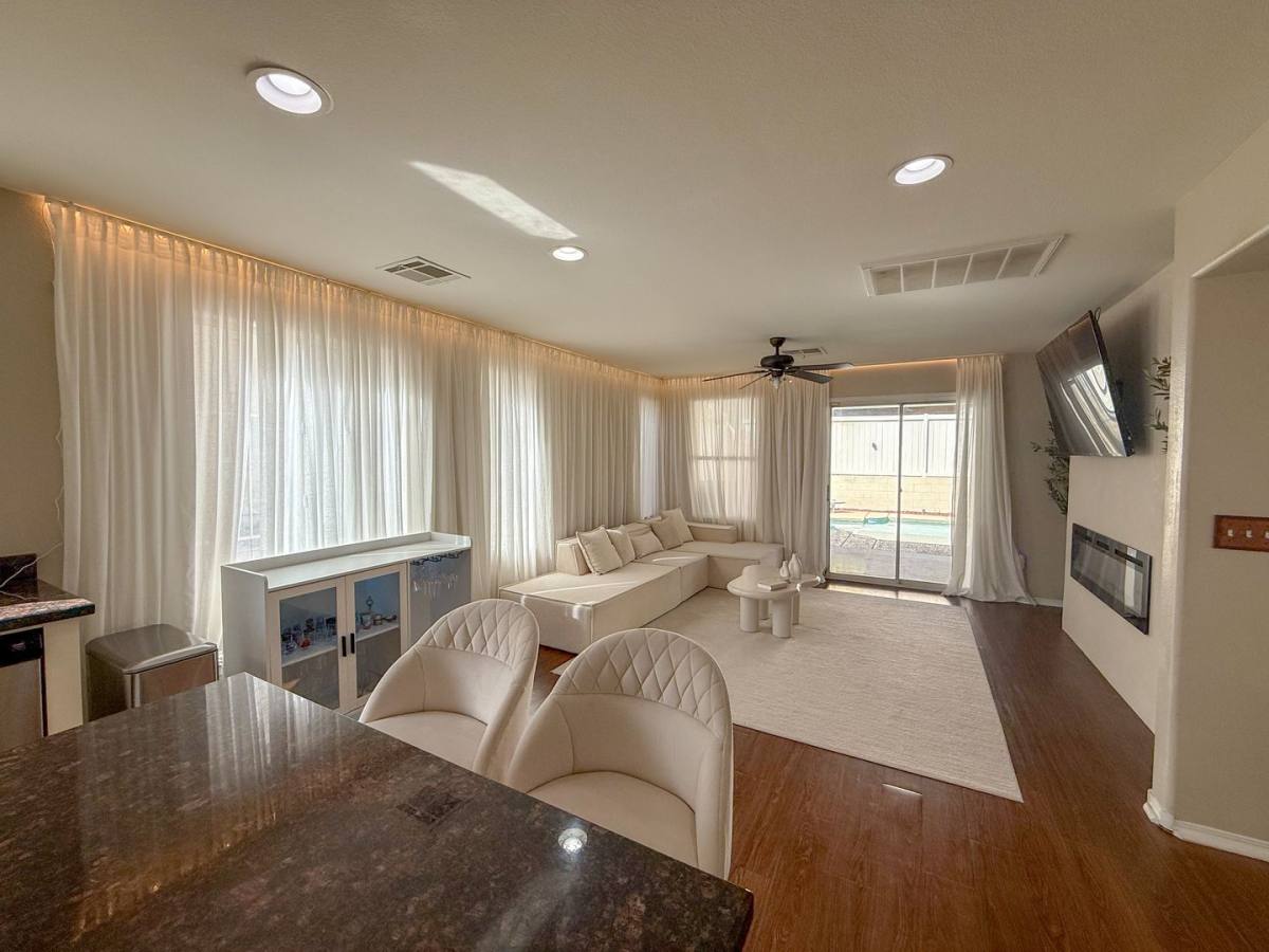 House for rent at 10360 Cherokee Corner Ave, Las Vegas, NV 89129