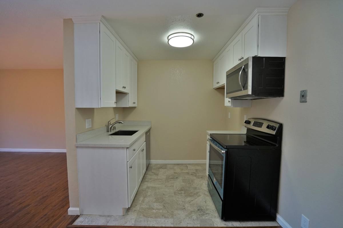 Apartment for rent at 15065 Hesperian Blvd, San Leandro, CA 94578