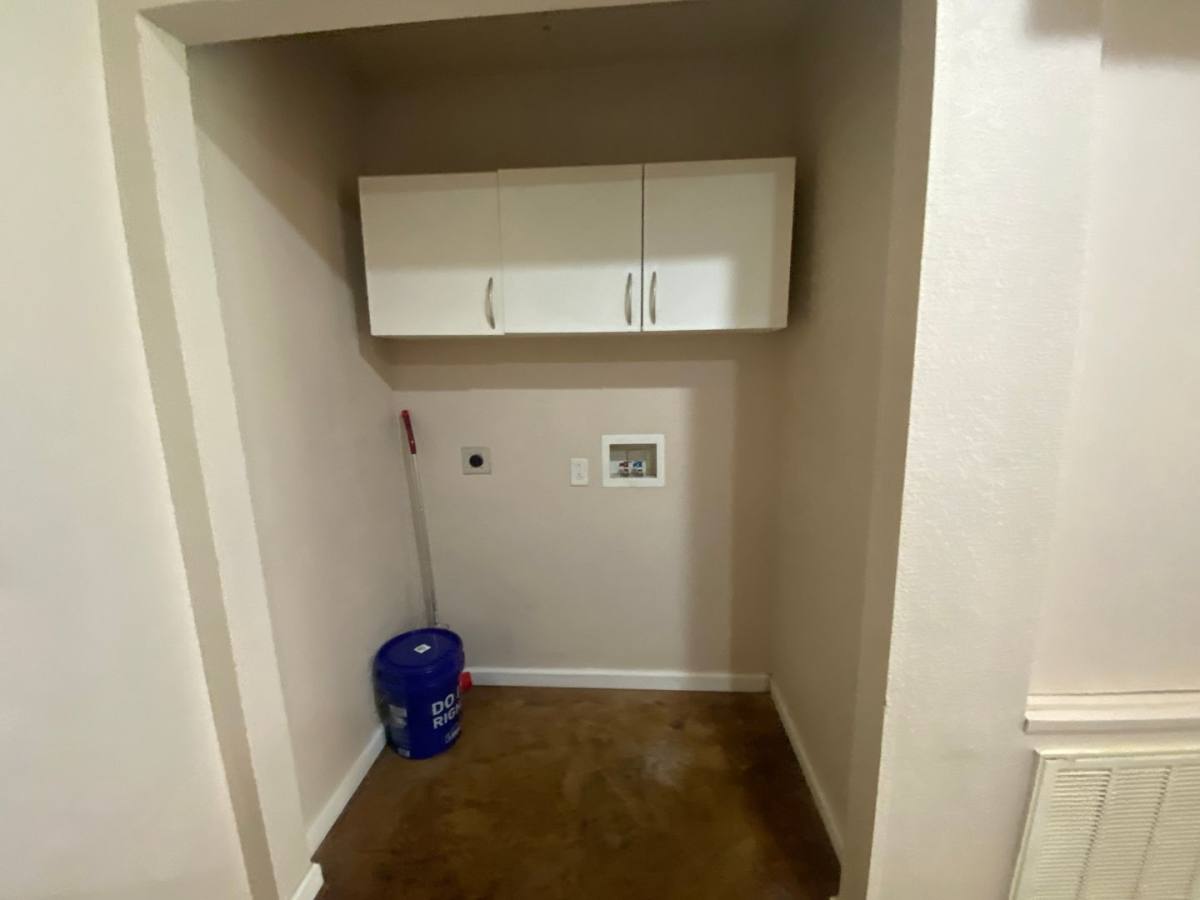Apartment for rent at 1723 W Matthews, Jonesboro, AR 72401