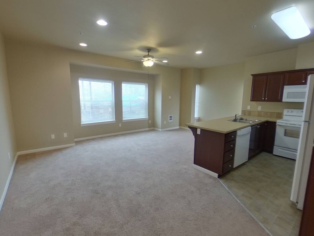 Townhouse for rent at 940 Hilyard St, Eugene, OR 97401