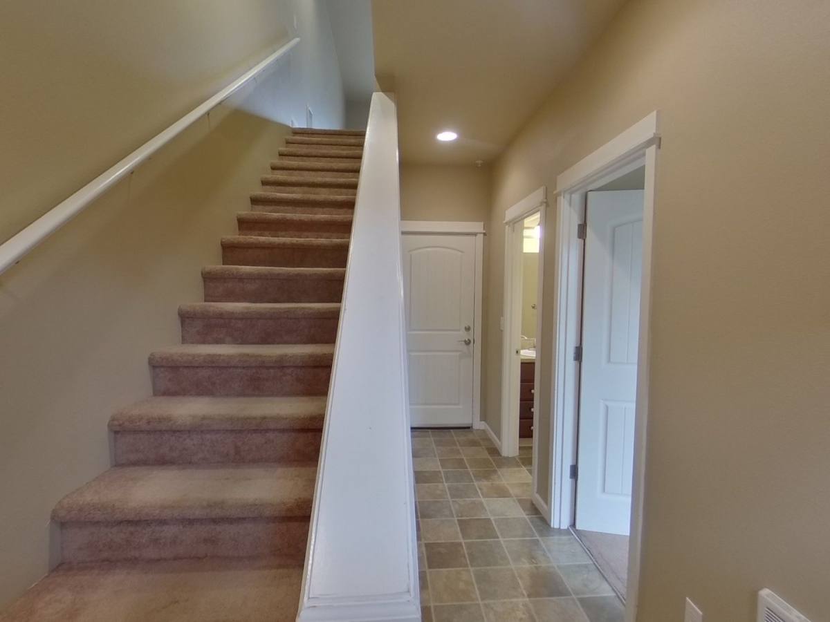 Townhouse for rent at 940 Hilyard St, Eugene, OR 97401