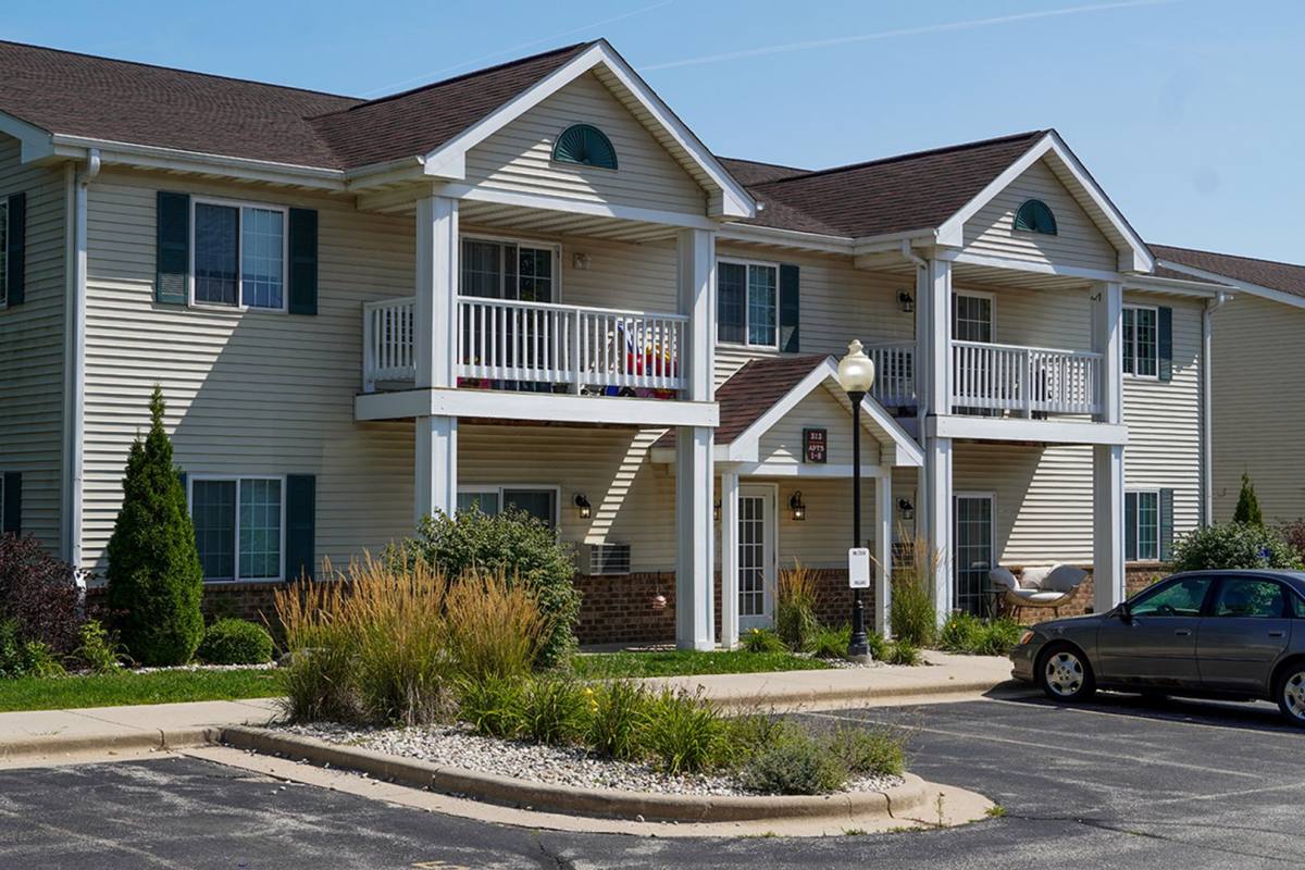 Apartment for rent at 313 & 323 James St, Slinger, WI 53086