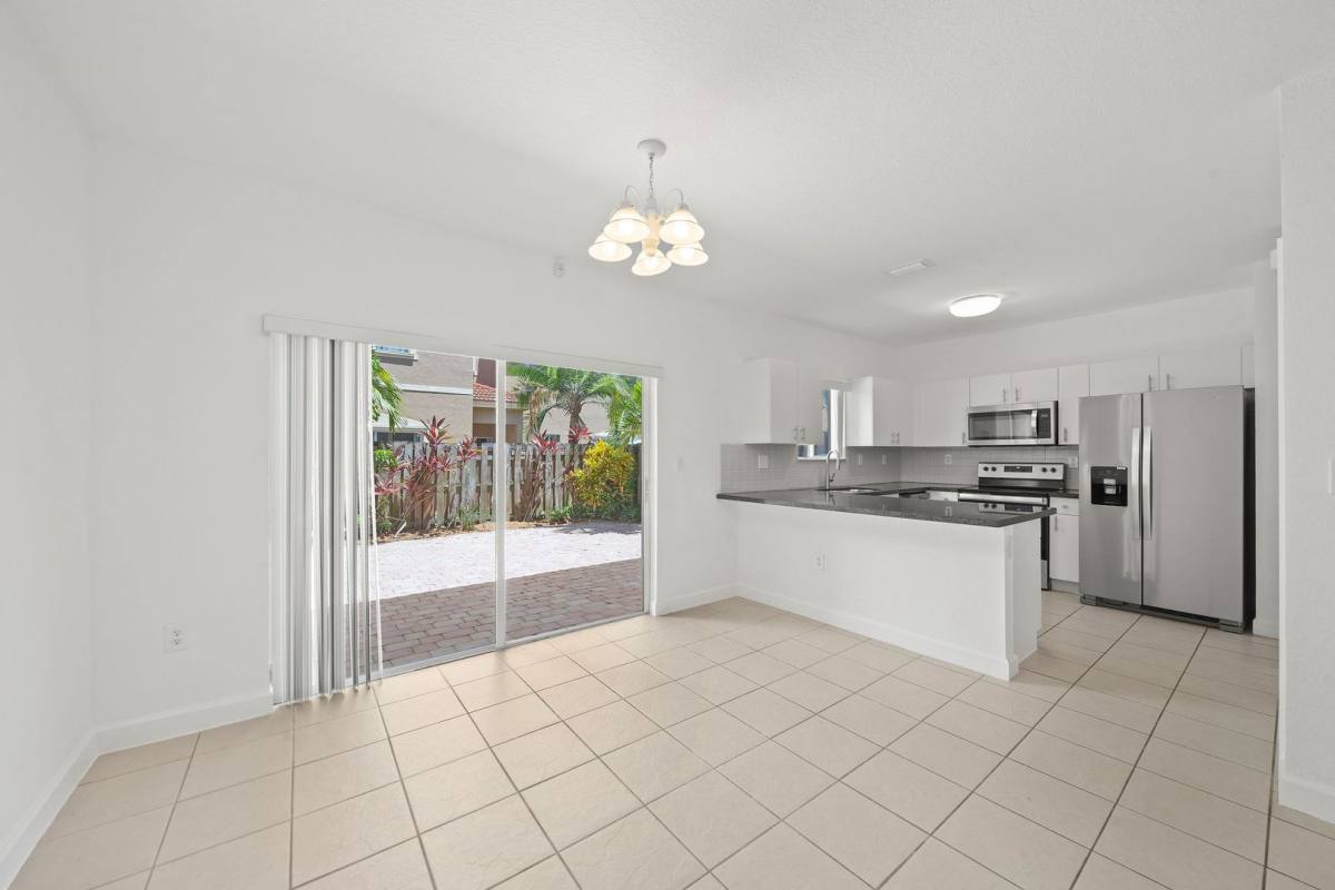 Townhouse for rent at 21459 SW 86th Place, Miami, FL 33189