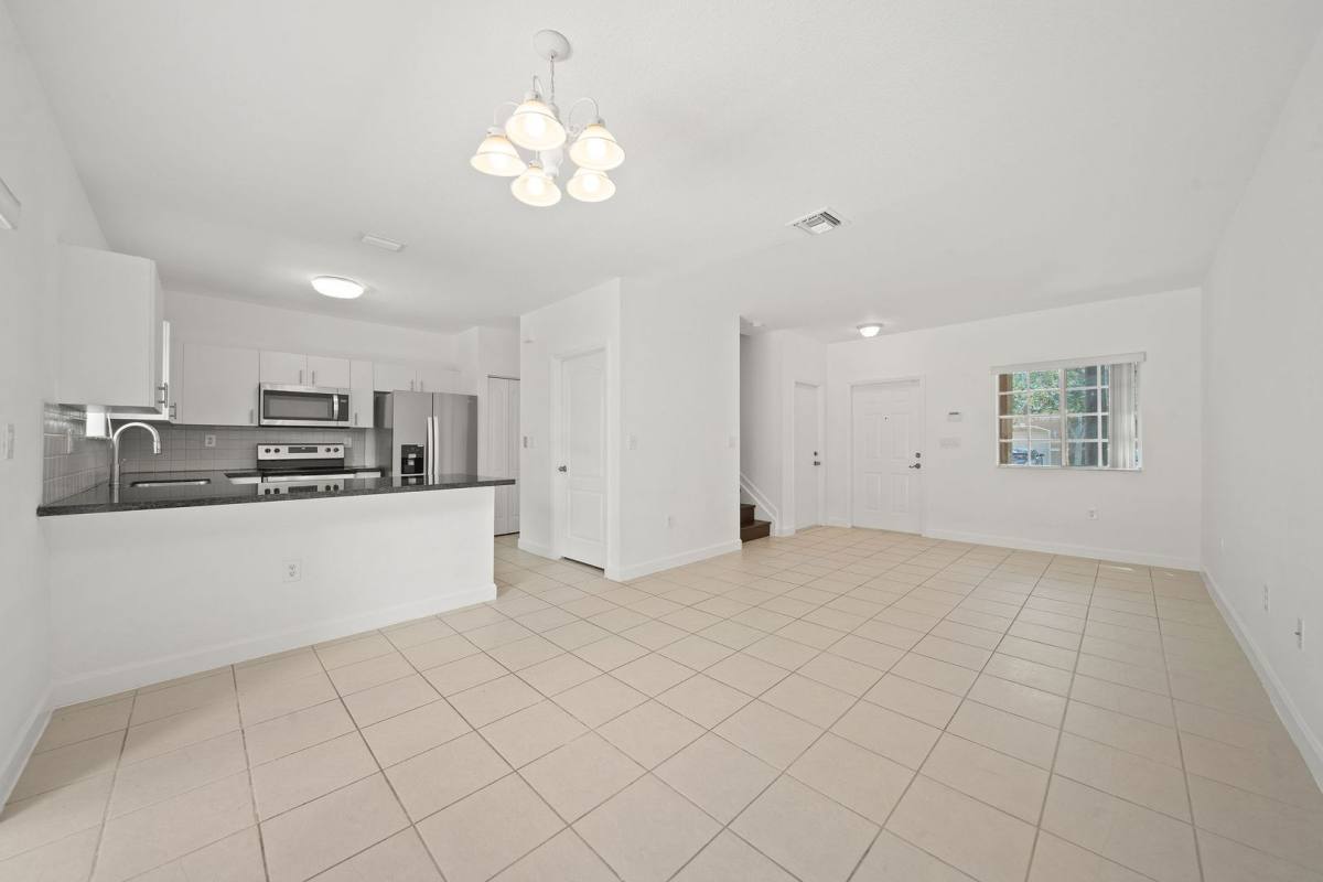 Townhouse for rent at 21459 SW 86th Place, Miami, FL 33189