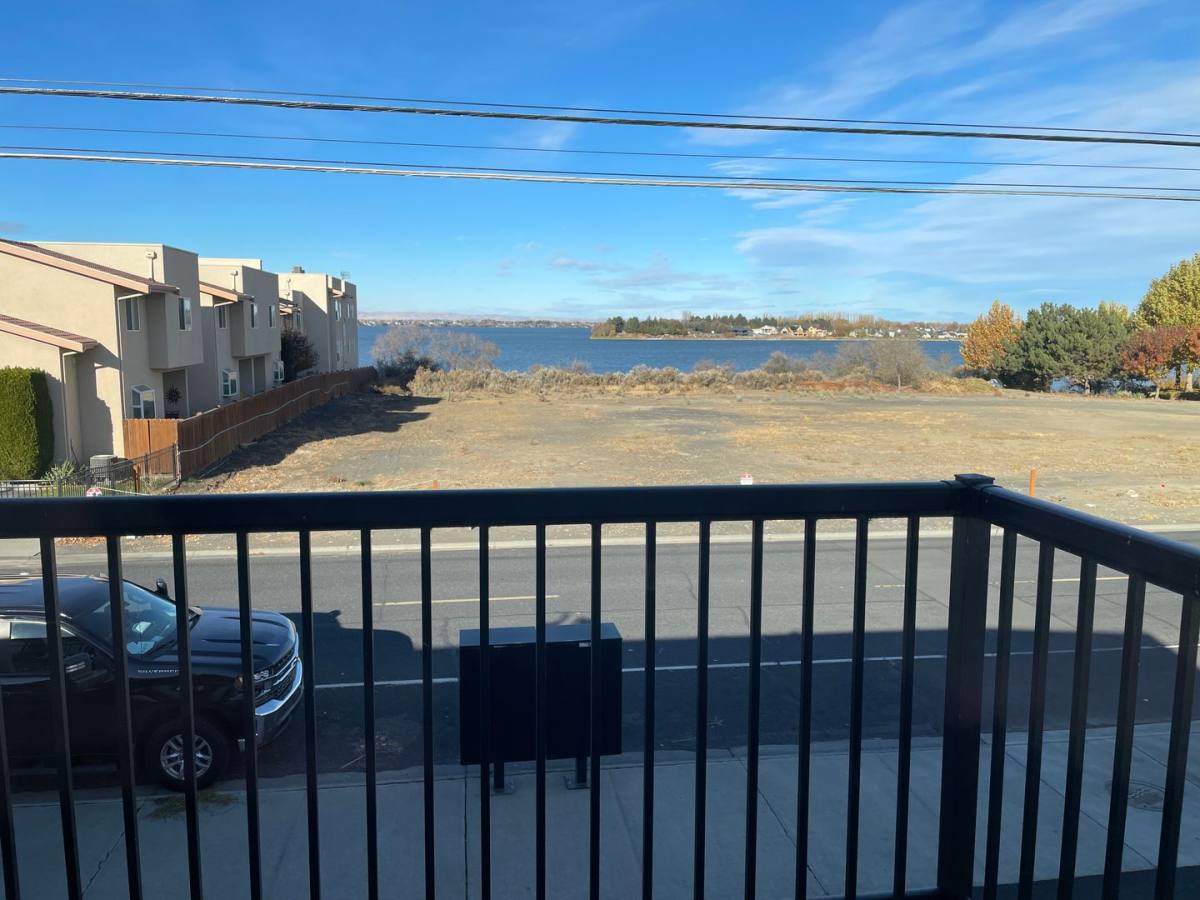Apartment for rent at 2805 Marina Dr, Moses Lake, WA 98837