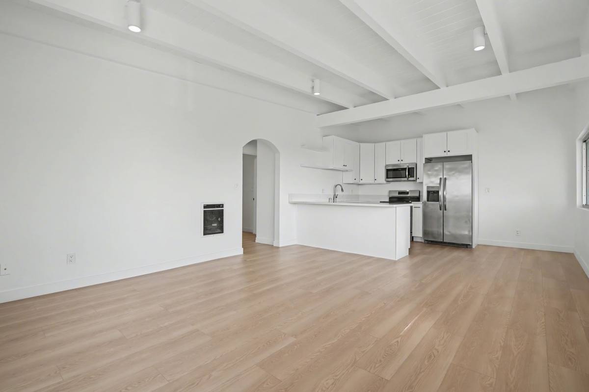 Apartment for rent at 1428 Monterey Blvd, Hermosa Beach, CA 90254