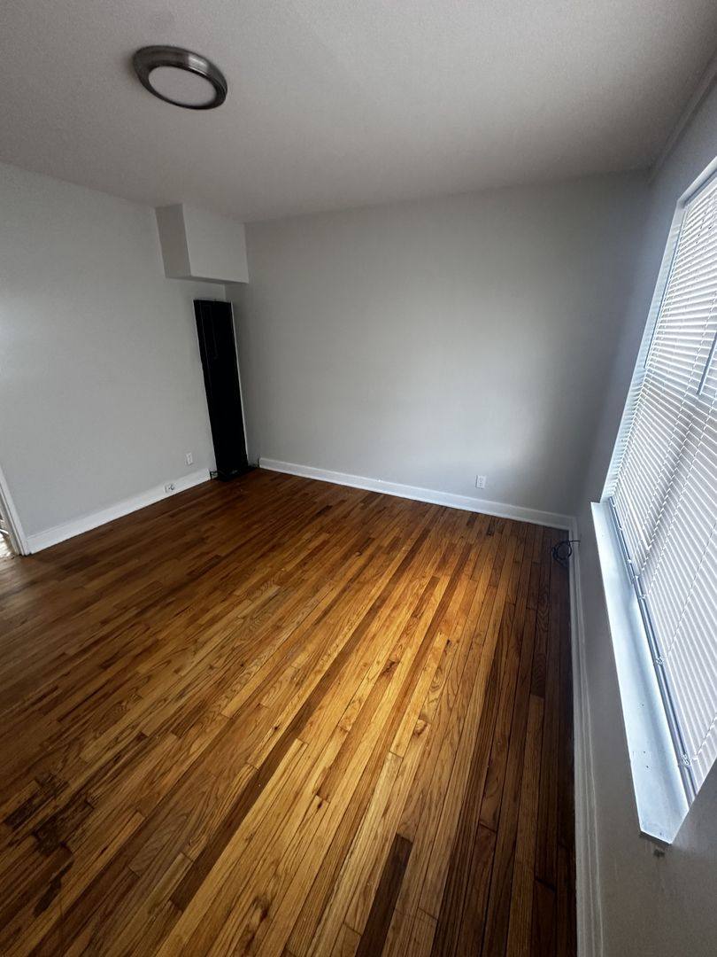 Apartment for rent at 1403 Nightingale Rd, Louisville, KY 40213