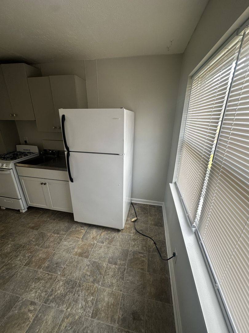 Apartment for rent at 1403 Nightingale Rd, Louisville, KY 40213