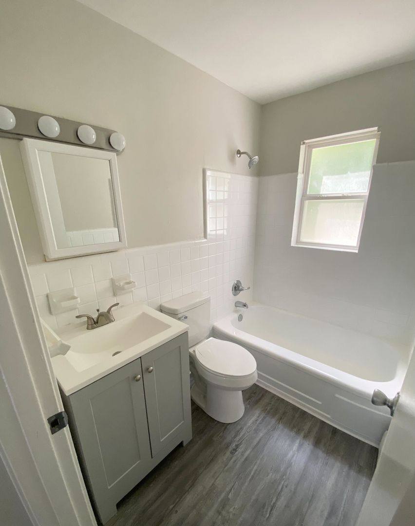 Apartment for rent at 1403 Nightingale Rd, Louisville, KY 40213