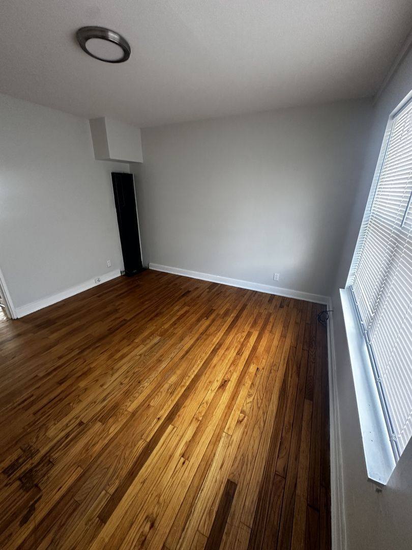 Apartment for rent at 1403 Nightingale Rd, Louisville, KY 40213