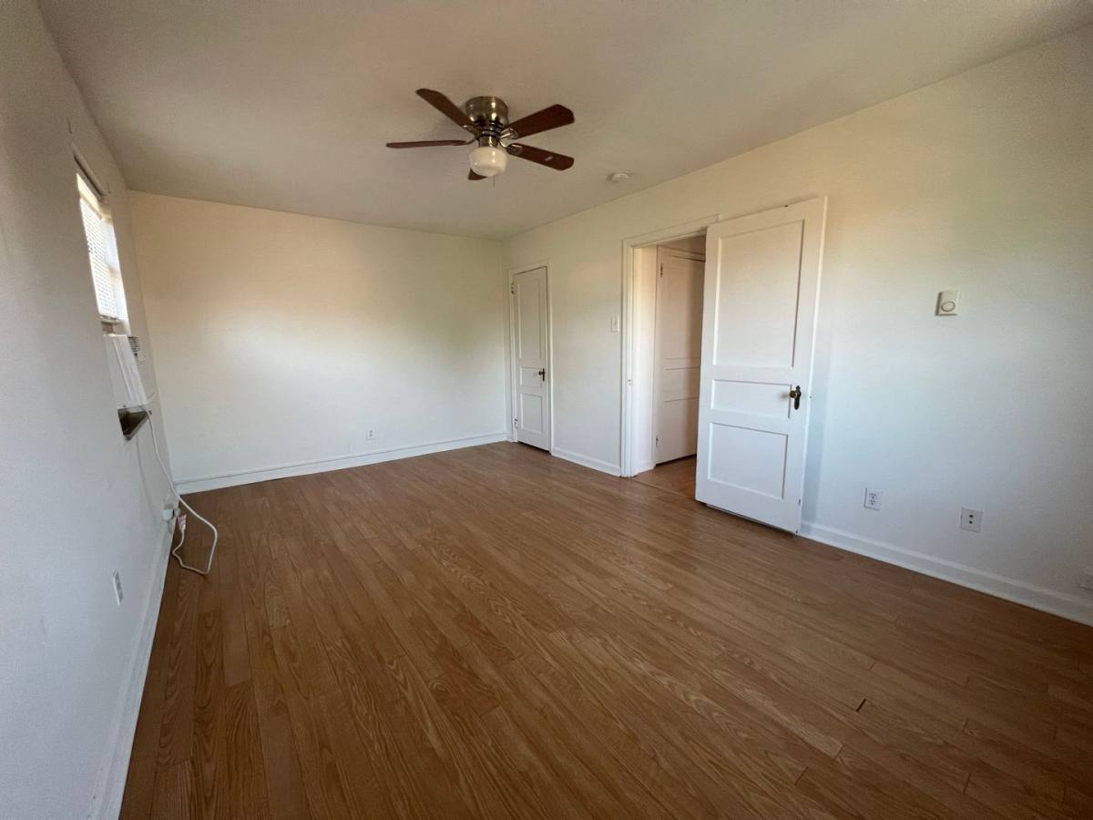 Apartment for rent at 5731 Ellsworth Ave, Pittsburgh, PA 15232