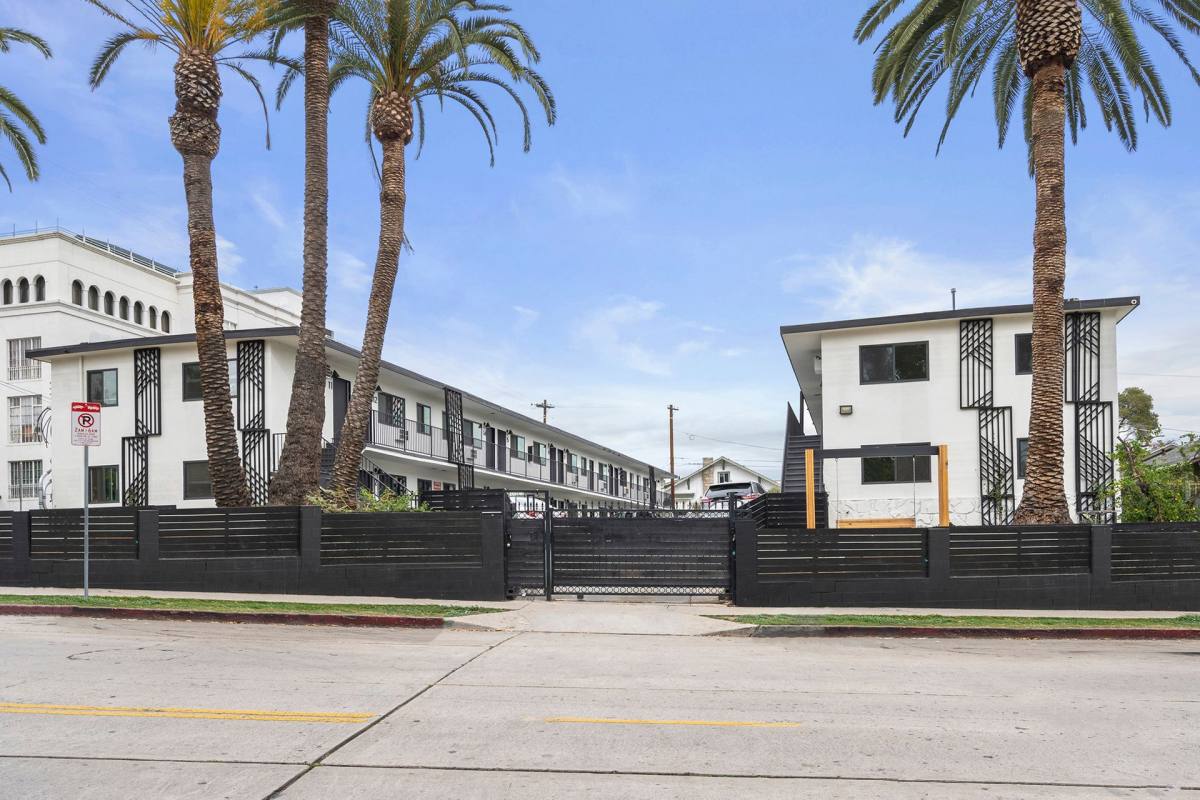 Apartment for rent at 1717-1725 Park Ave, Los Angeles, CA 90026