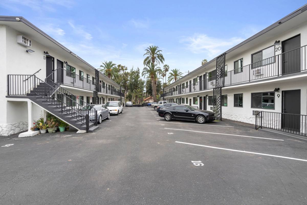 Apartment for rent at 1717-1725 Park Ave, Los Angeles, CA 90026